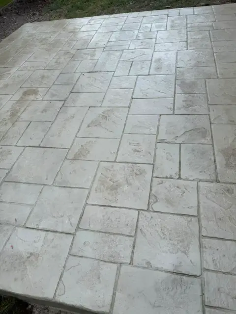 Stamped concrete walkway